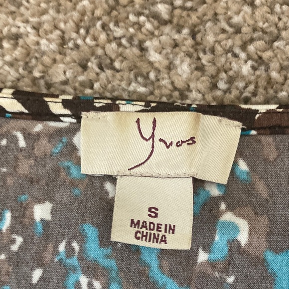 Elegant Multicolor Women's Blouse - Picture 3 of 5